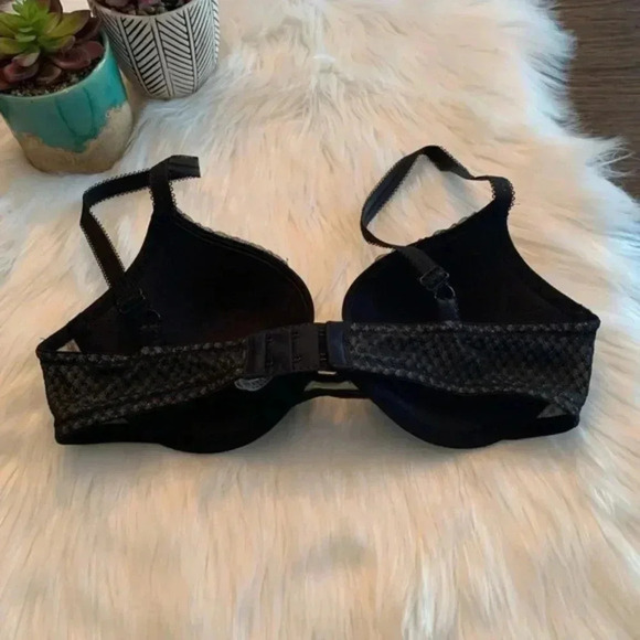Btempted by Wacoal b.captivating Push Up Bra - Picture 3 of 6